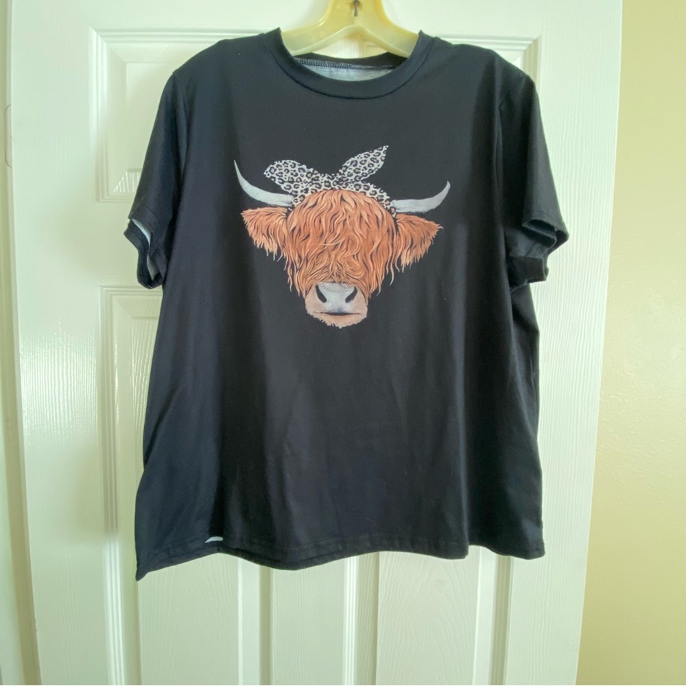 Emery Rose Cattle Print Tee
